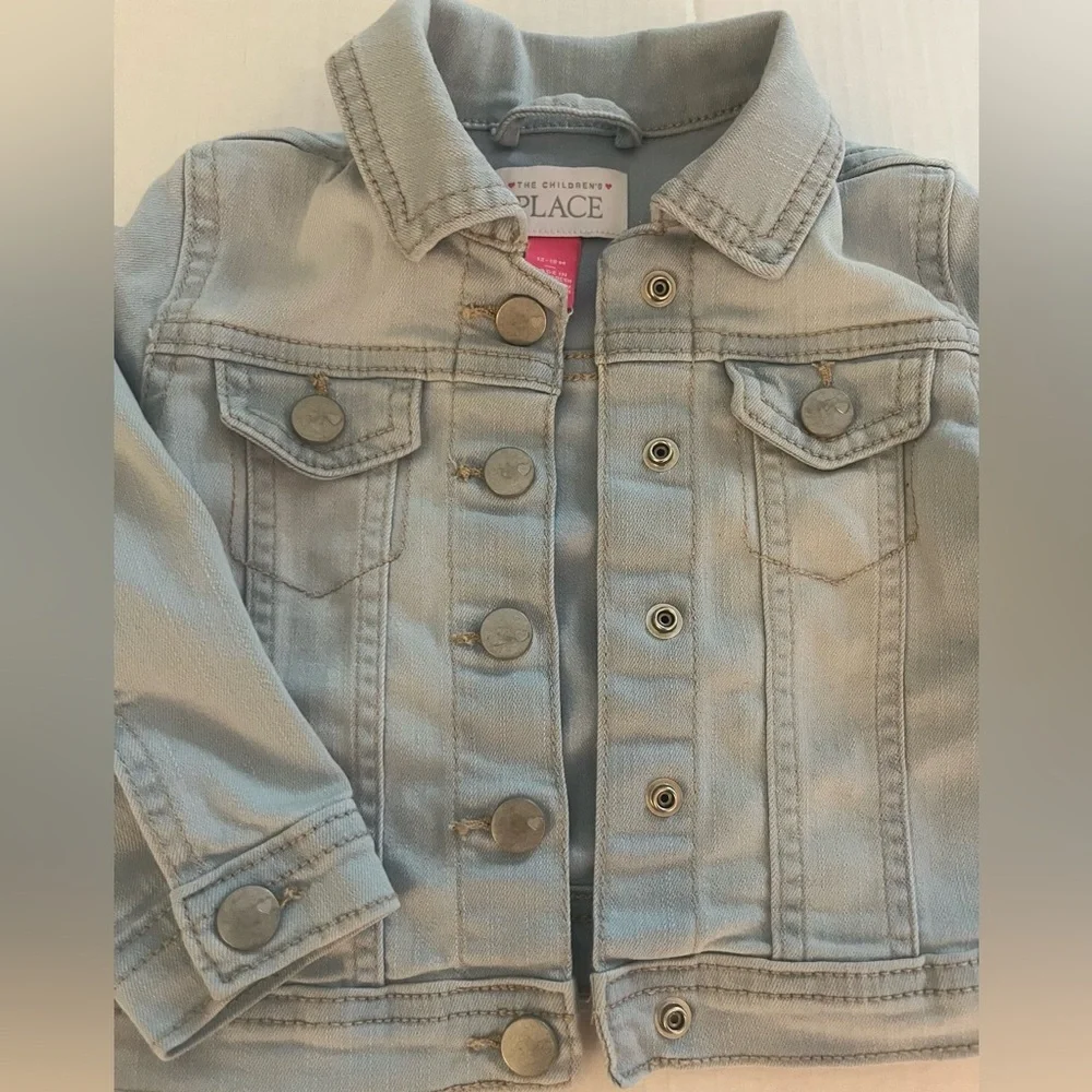 The Children’s‎ Place toddler light blue denim jacket size 12-18 months
